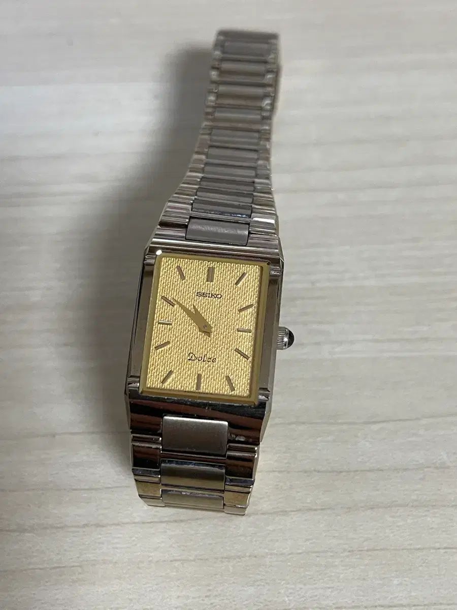 セイコー ドルチェ ゴールド スクエア 時計