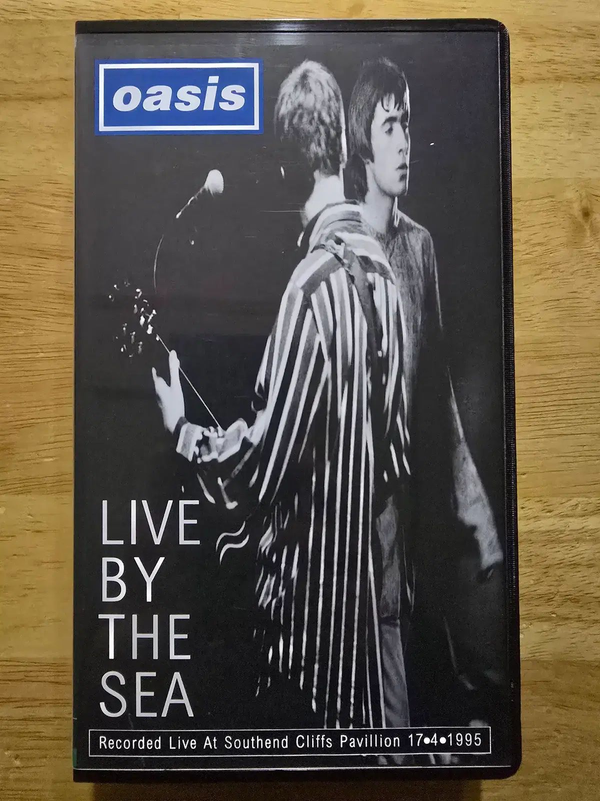 VHS oasis オアシス ー LIVE BY THE SEA - メルカリ