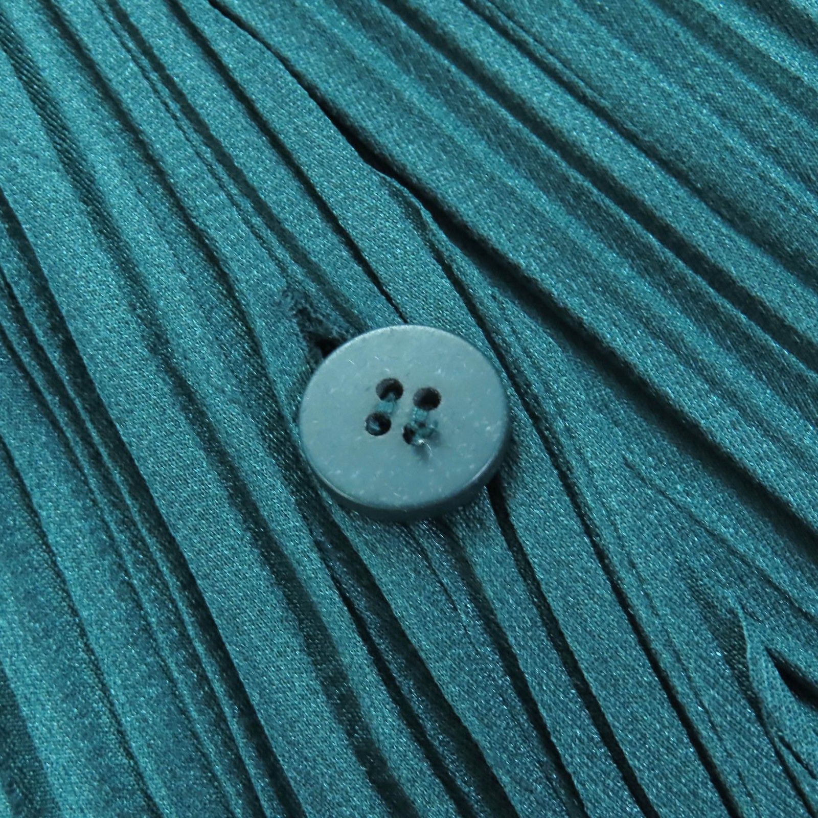 プリーツプリーズ カーディガン ワンボタン 変形 イッセイミヤケ グリーン プリーツプリーズ カーディガン ワンボタン 変形 イッセイミヤケ