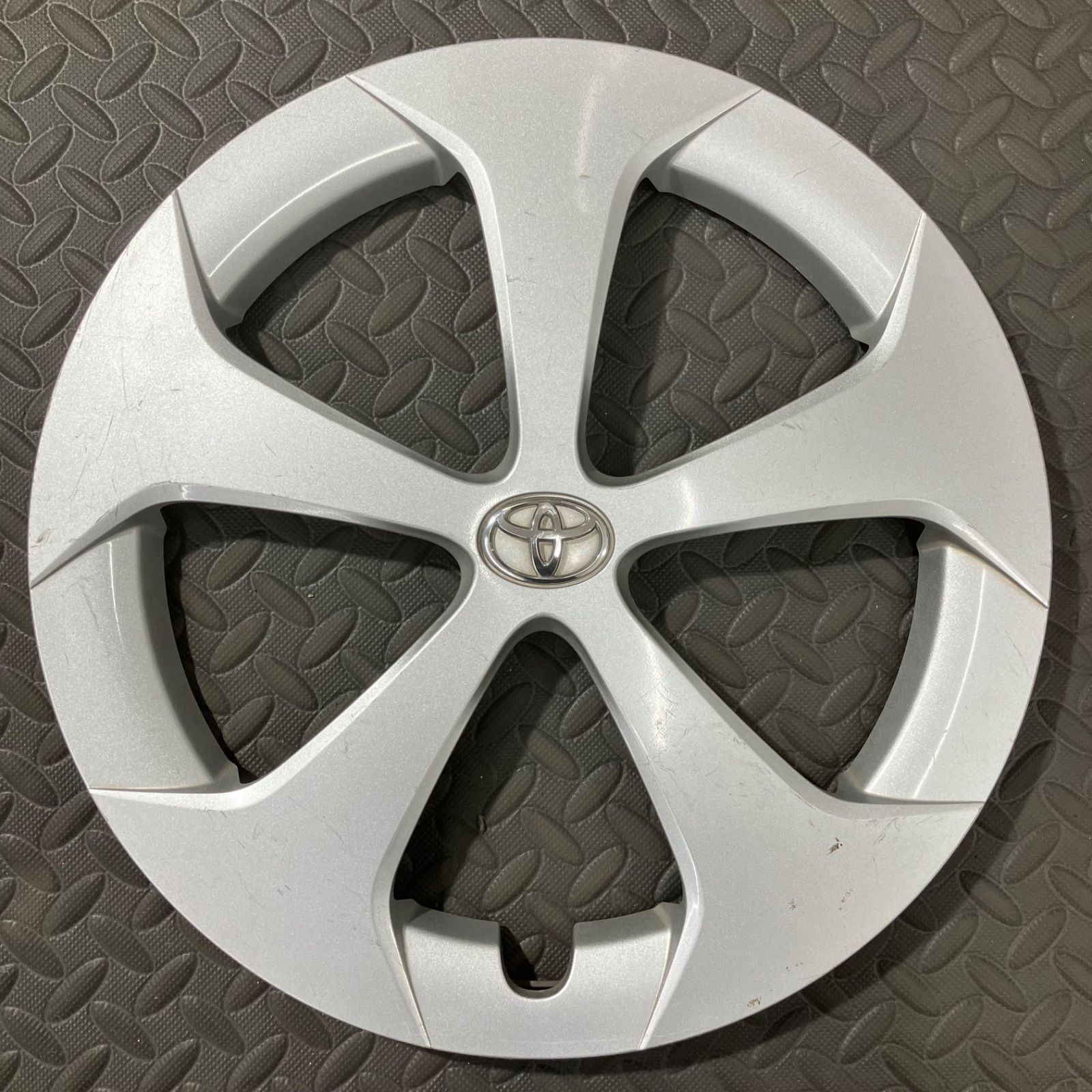 トヨタ プリウス 30系 後期 ホイールキャップ 1枚 ホイールカバー 純正 
