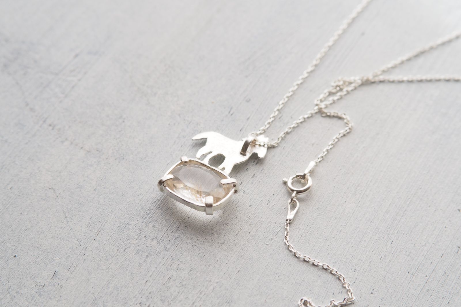ルチルクォーツとシルバーのネックレス