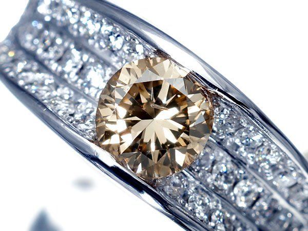 ジュエリー 上の輝き 上1粒天然ブラウンダイヤモンド1.040 ct＆脇ダイヤ0.56 ct 超 K 18 WGリング h 8113 imm