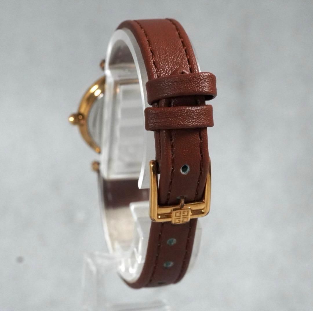 新品電池交換済】 GIVENCHY ジバンシー ラウンド ロゴ文字盤