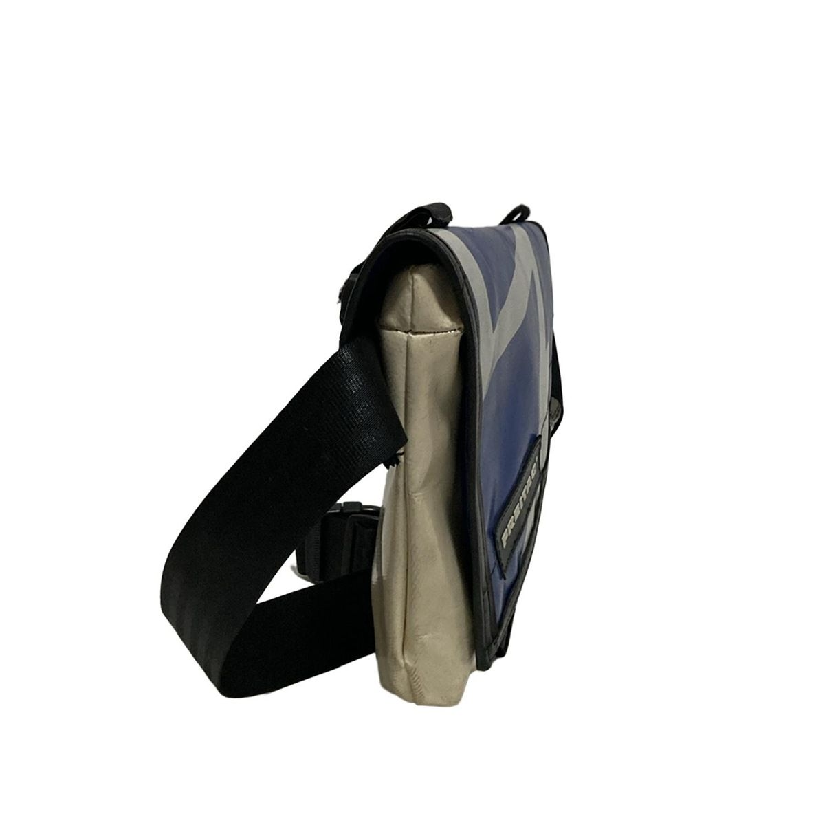 あゆみ FRIETAG フライターグ 30cm ショルダーバッグ あゆみ様専用 FRIETAG フライターグ 30cm ショルダーバッグ