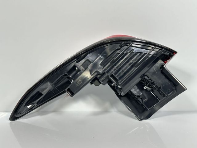 美品/破損キズなし/低走行 CX-8 KG5P 後期 純正 左テールランプ テール
