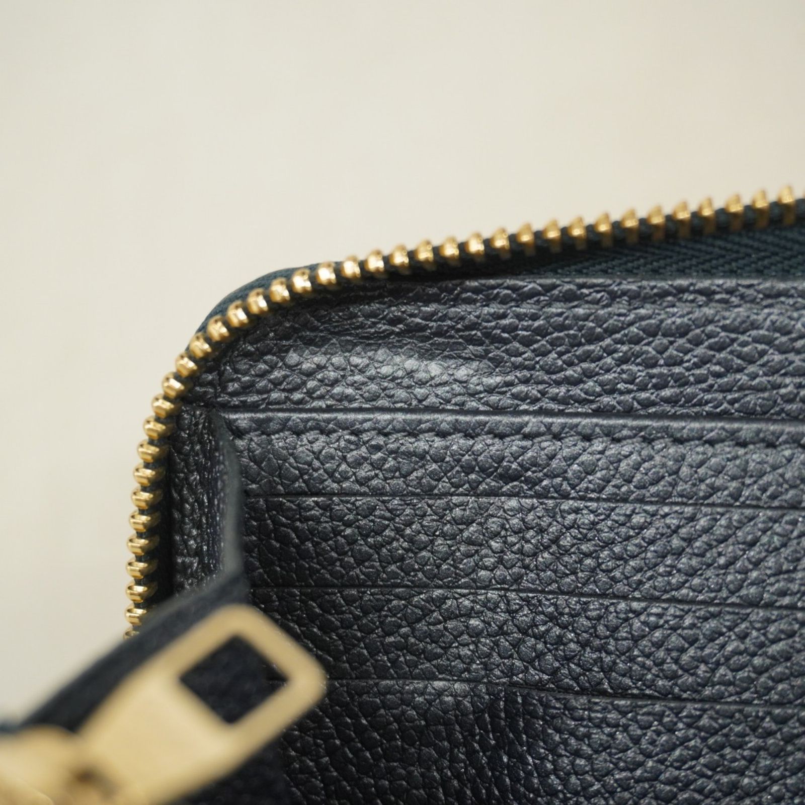 ジッピーウォレット M