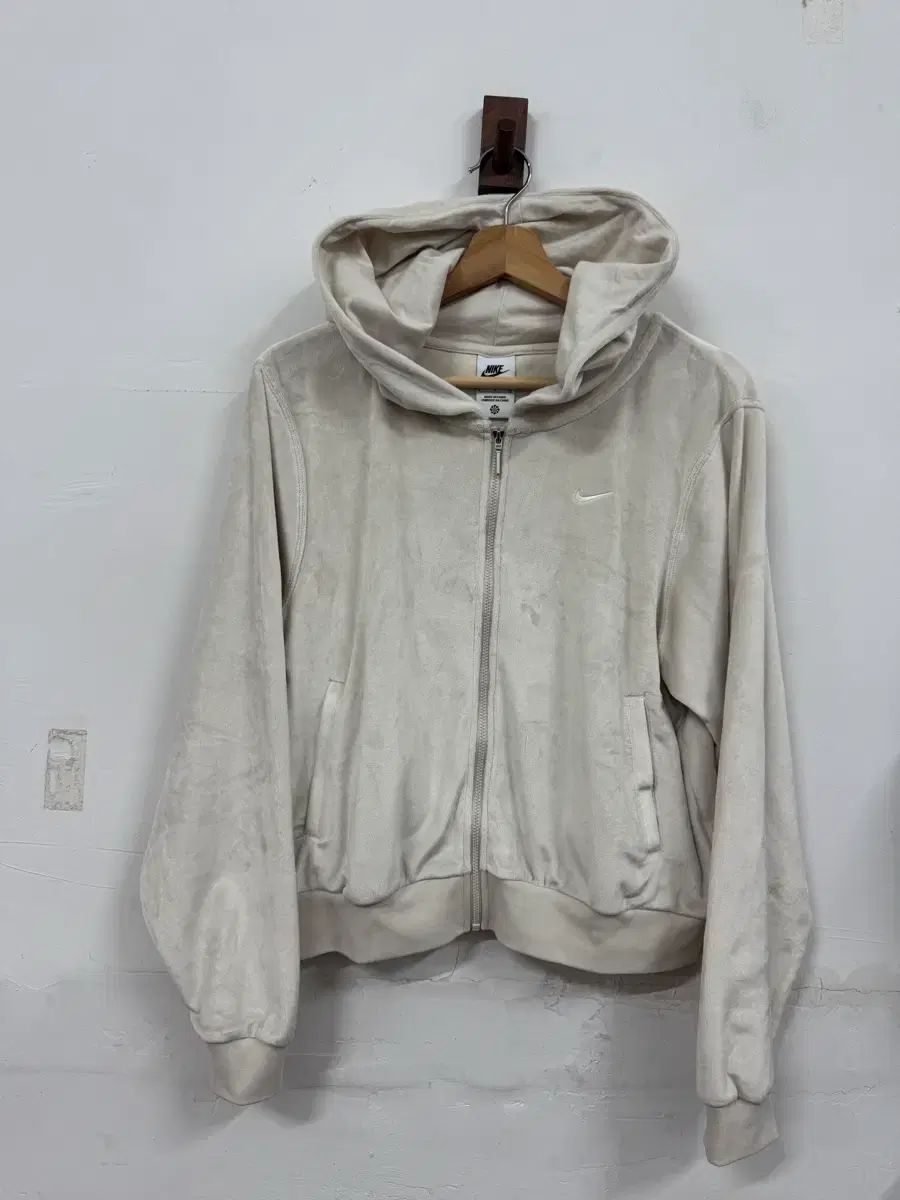 S ナイキ レディース ベロア フルジップアップ フーディー