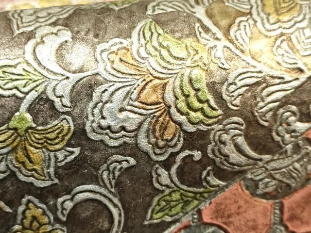 紫峯　金唐革　袋帯　全通　総柄　通し柄 平和屋本店○極上 金唐革 和泉紫峯 両面 六通柄袋帯 鳳凰花唐草 金銀彩