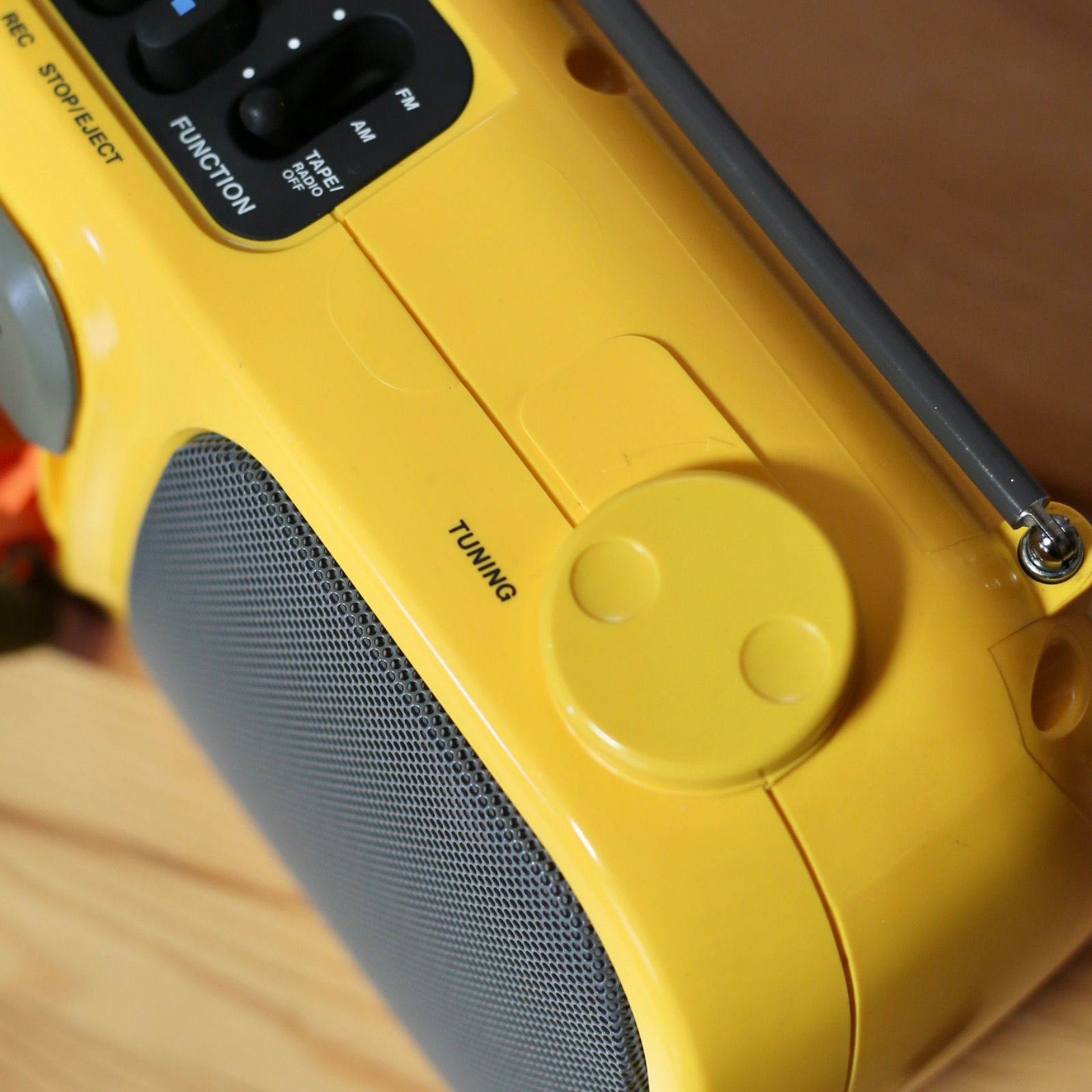 SONY SPORTS CFM-104 防滴仕様 ラジカセ ソニー スポーツシリーズ 90