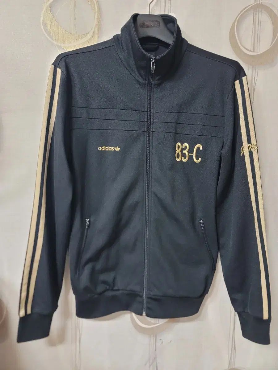 アディダス 83-C ブラック トラックジャージ ジャケット 100