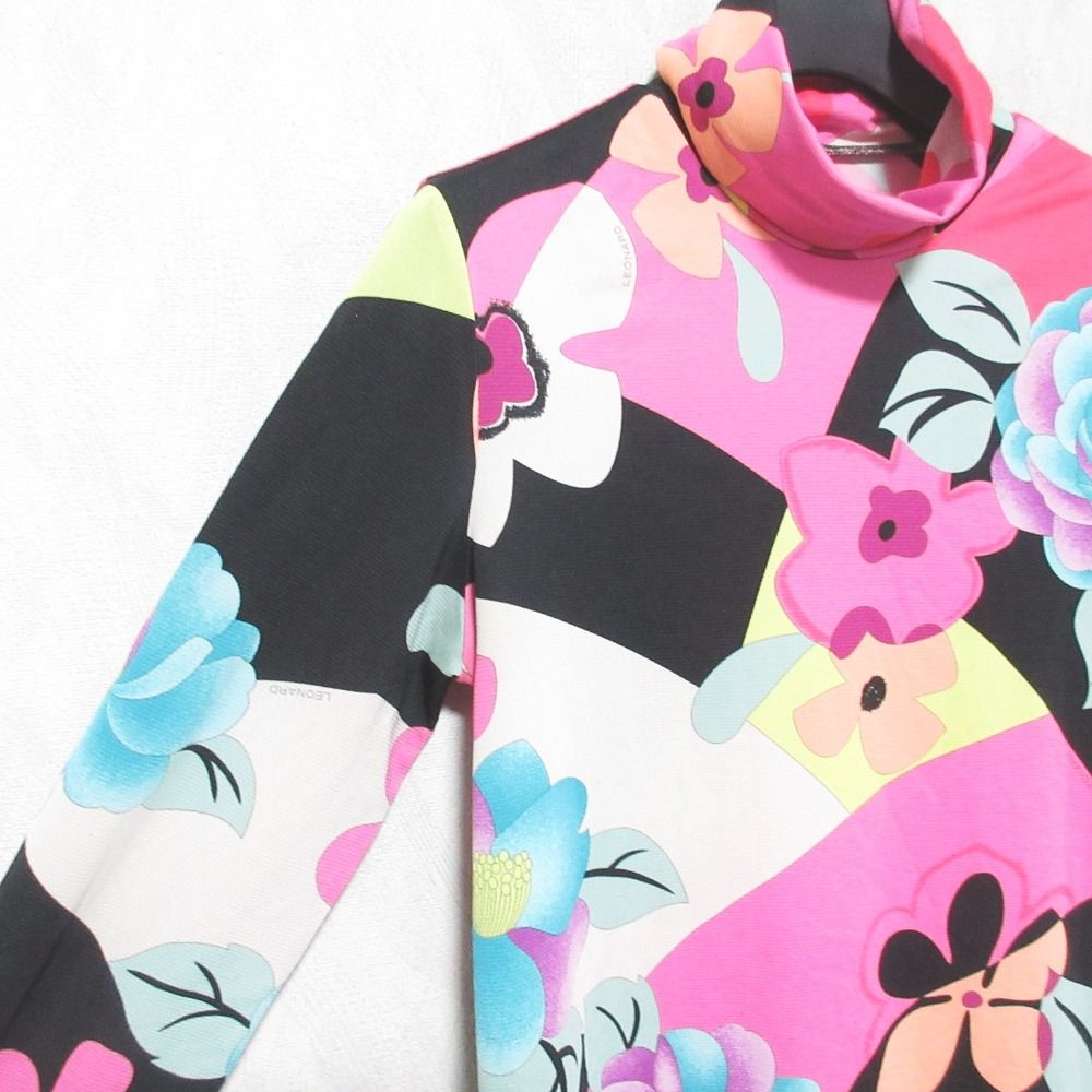 良品 LEONARD SPORT レオナール スポーツ フラワープリント ハイネック