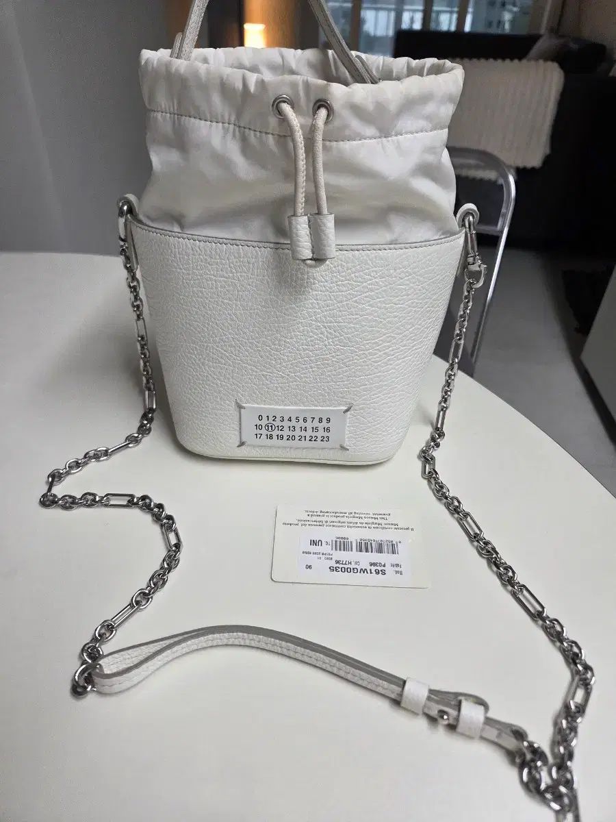  メゾン マルジェラ バケットバッグ 白 メッセンジャーバッグ ショルダーバッグ