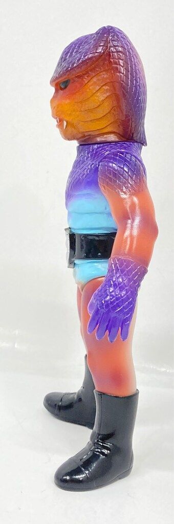 メディコム・トイ 東映レトロソフビコレクション コブラ男(新色蓄光)+