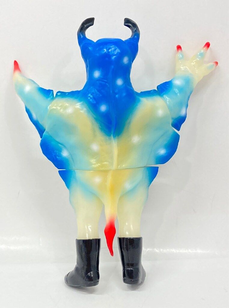 メディコム トイ 東映レトロソフビ 仮面ライダー エイキング 新色蓄光