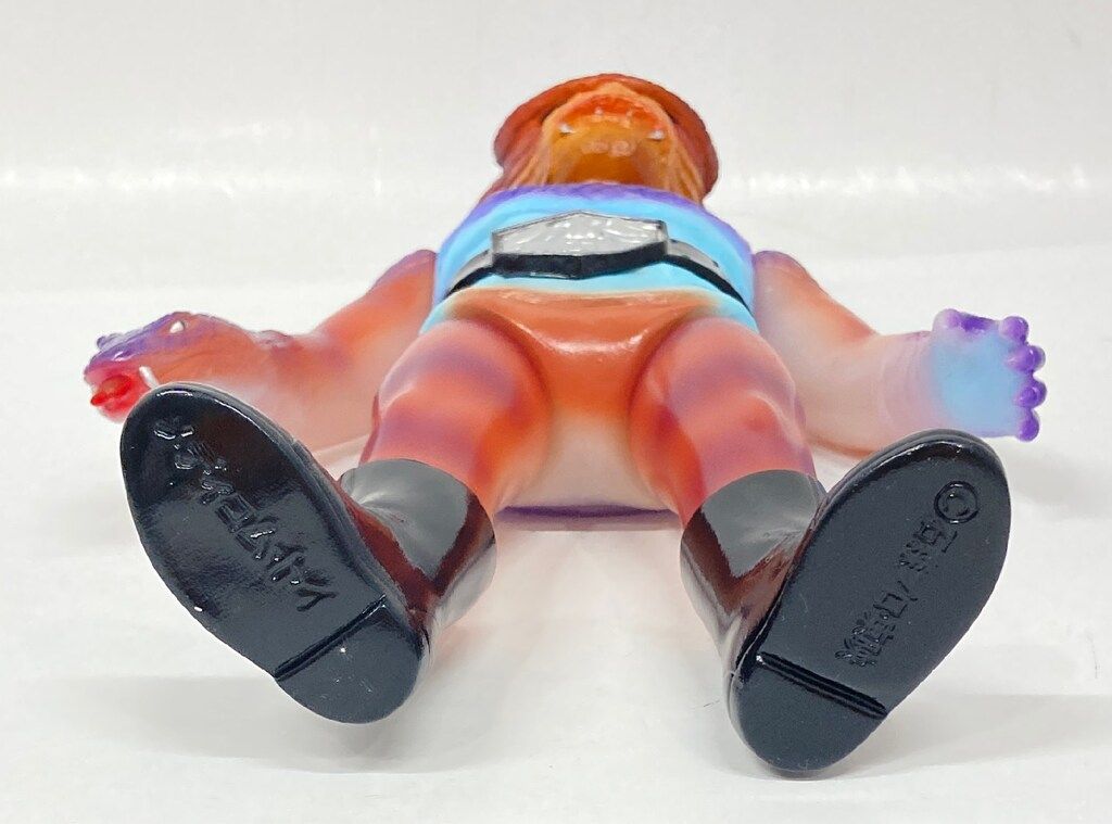 メディコム・トイ 東映レトロソフビコレクション コブラ男(新色蓄光)+