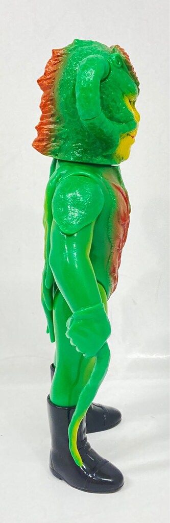 サラセニアン(触手ツタVer.)+ミニソフビ　東映レトロソフビコレクション 0141_240224_96j81d_h.jpg