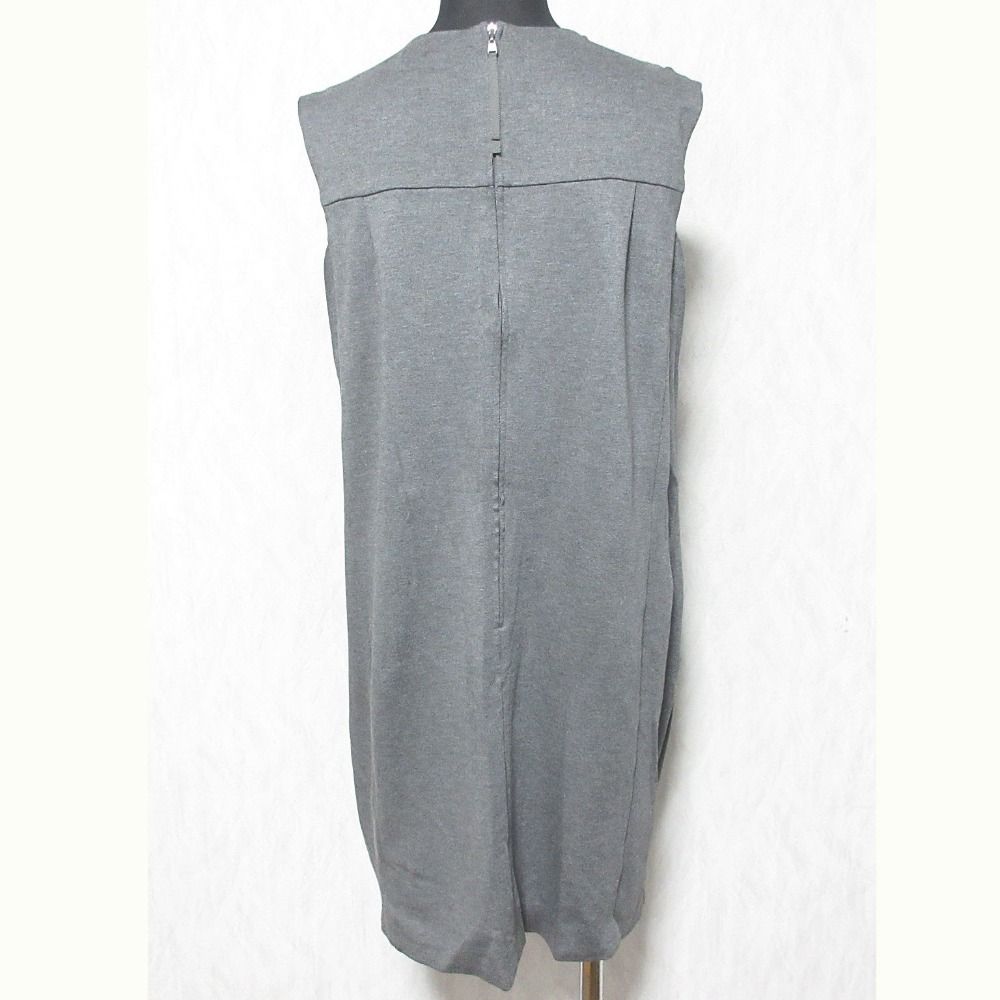 未使用！FOXY ノースリーブグレー ワンピース　40 タキシード 2025年最新】フォクシー (FOXEY)グレーノースリーブワンピース 40の
