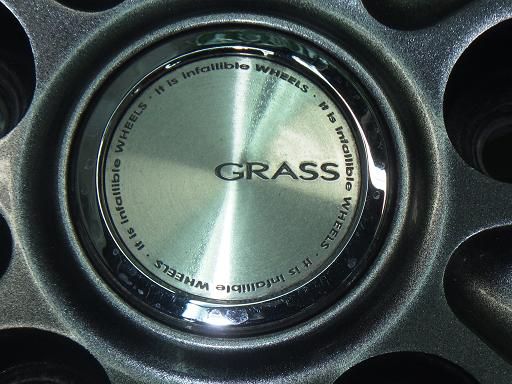 GRASS 17インチ