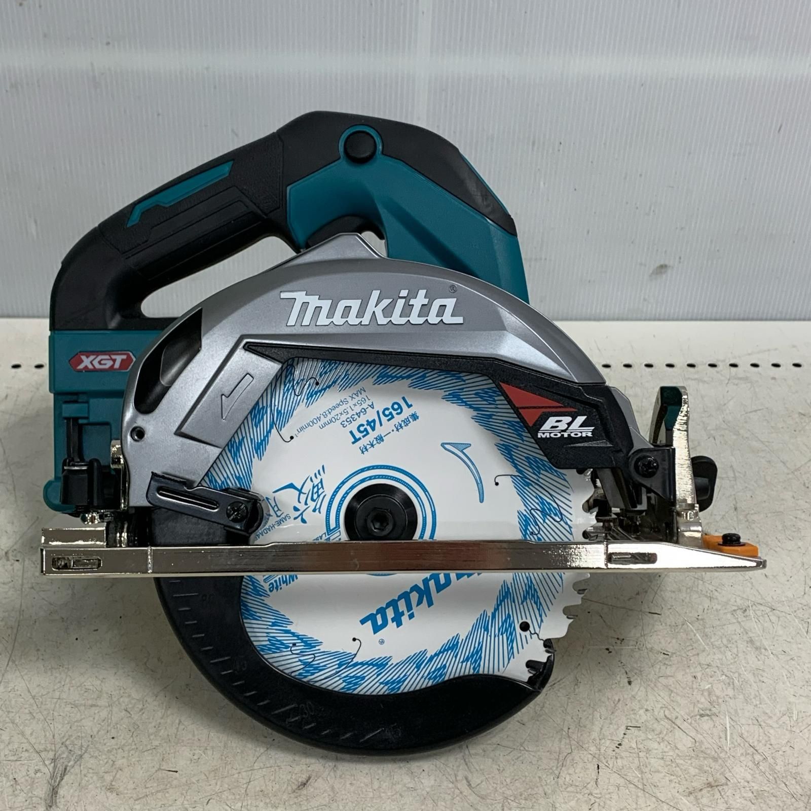 ♭♭MAKITA マキタ 40 V 165ｍｍ充電式丸ノコ 充電器 充電池 ケース付 2025.3製造