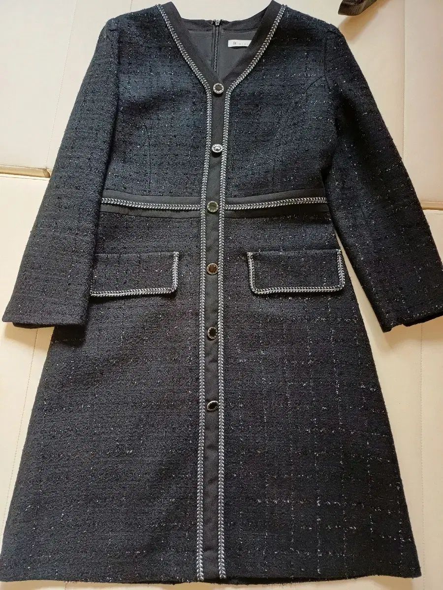 66 イッミシャ ツイード 冬 ミディ ワンピース