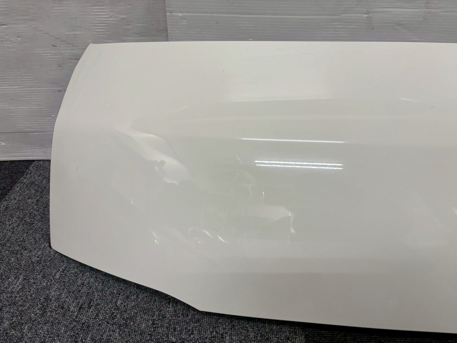 200系　ハイエース　標準ナロー　純正ボンネット　白ソリッド　（P18-48） ハイエース 200系 純正 標準用 ハイエースボンネット ボンネット」の人気商品一覧