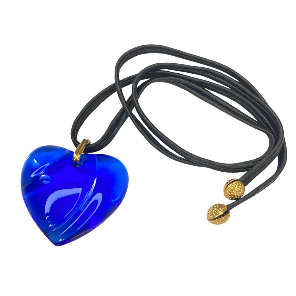 新品、未使用　Baccarat バカラ ハート型 ペンダント　ブルー 美品 Baccarat バカラ ハートモチーフ ネックレス ブルー レディース