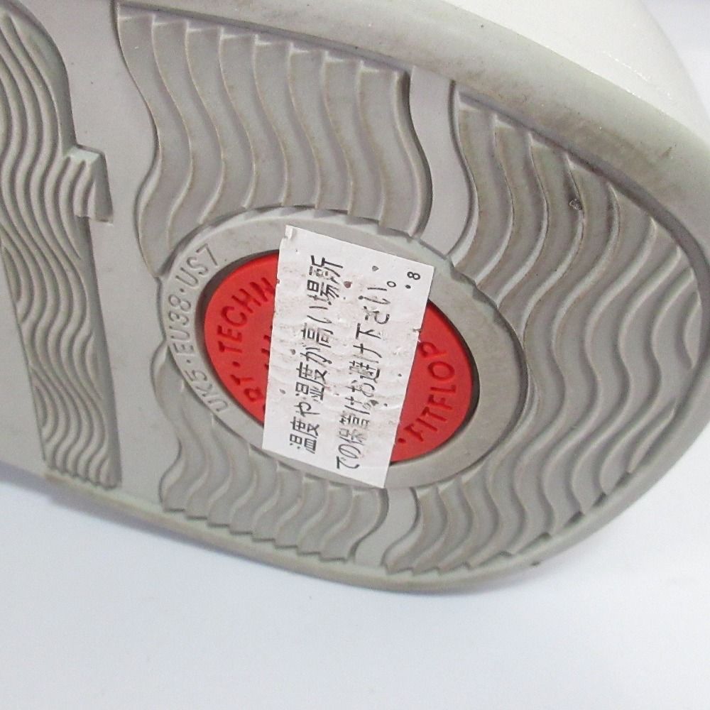 クロスサンダル