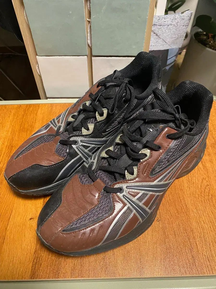 アシックス HN 2 S プロトブラスト チョコレート ブラウン