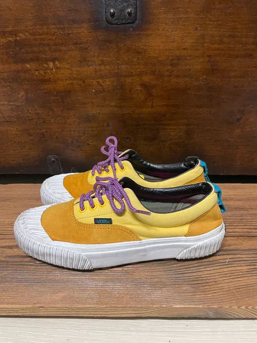  VANS ヴァンズ 66サプライ エラ 245スニーカー スニーカー 靴