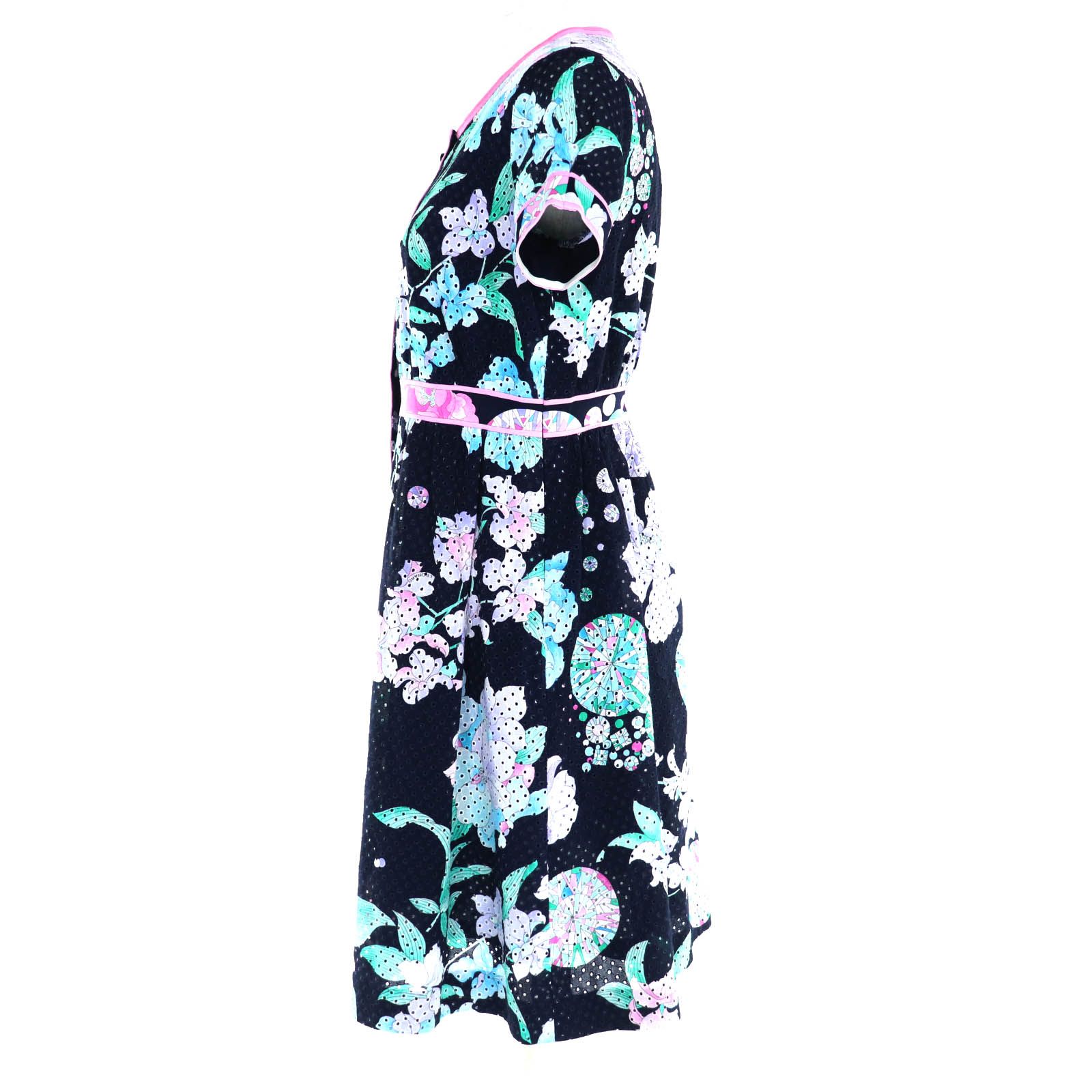 美品◇LEONARD レオナール 0330812 コットン100％ ロゴボタン付き