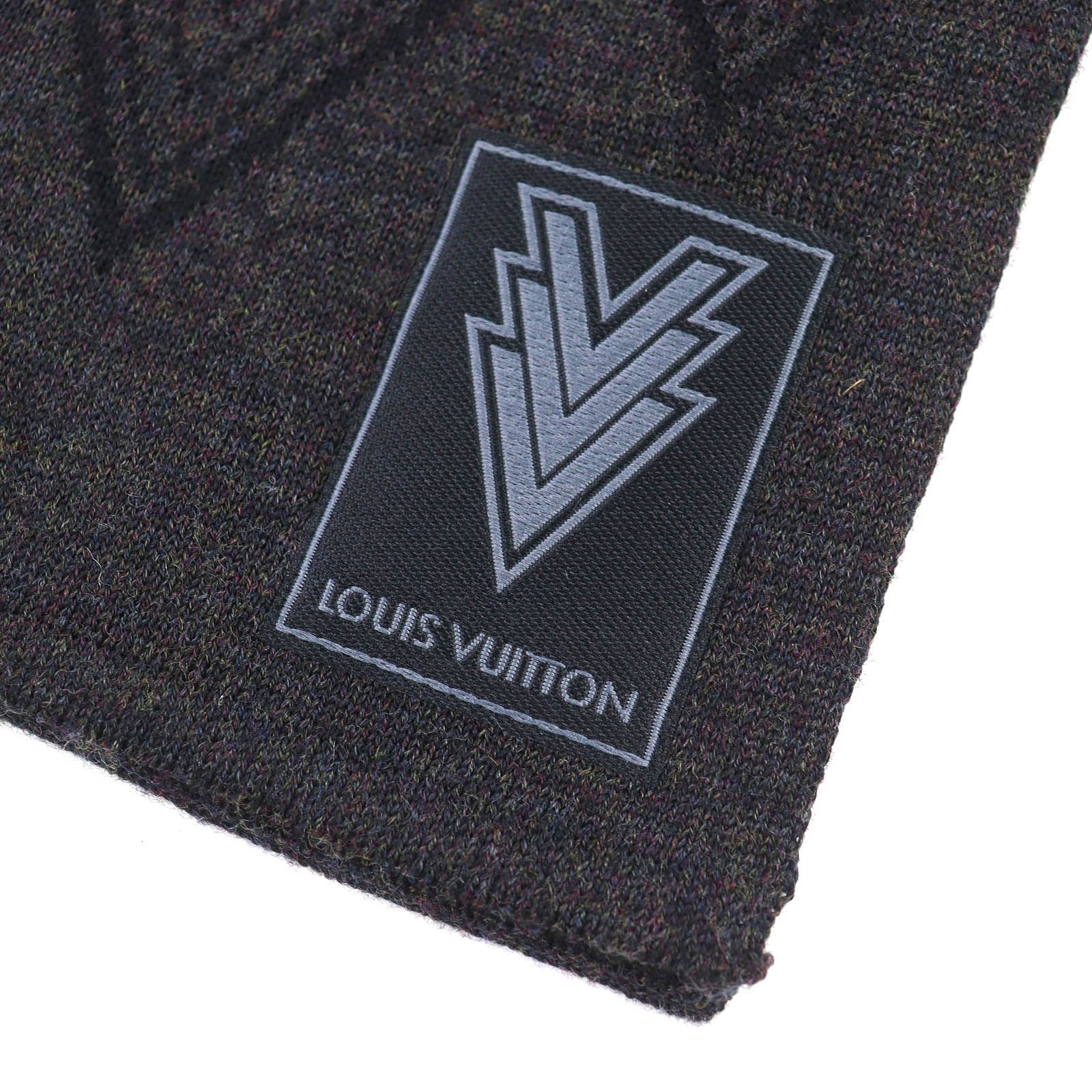 ダークグレー ボルドー