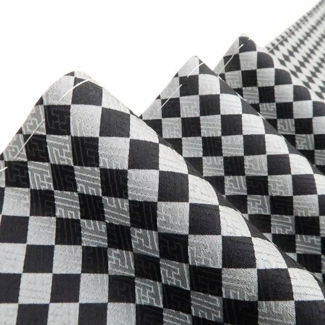 ❁tomihisa❁ 斉藤三才 落款 ダイヤ柄 着物 モノトーンの誘惑 ありそうでない個性 正絹 仕付け糸付 小紋 4852