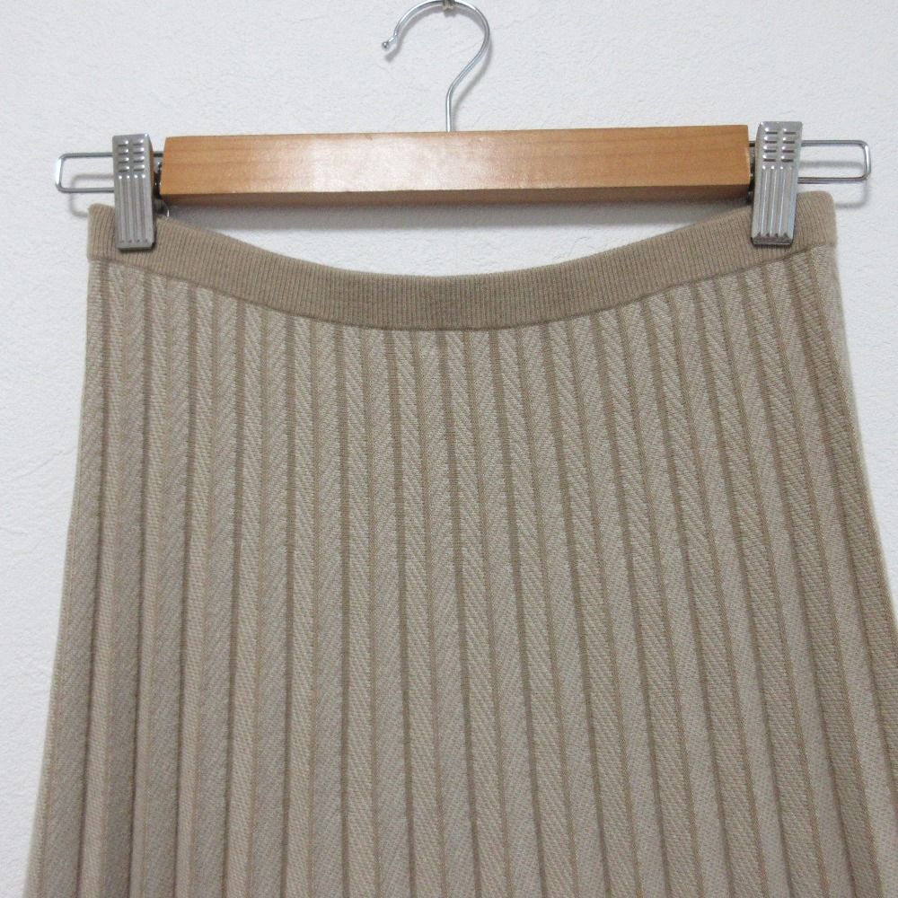 ニットスカート