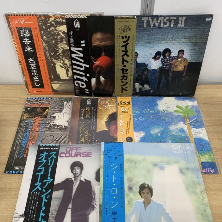 ✨懐かしのレコード✨　大量まとめ売り！！ □01)【1点限り!】歌謡曲などのLPレコード まとめ売り約55点大量セット