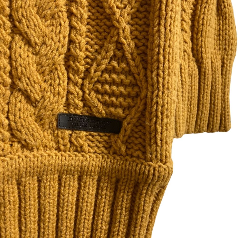 美品 BURBERRY BLUE LABEL バーバリーブルーレーベル Vネック アラン