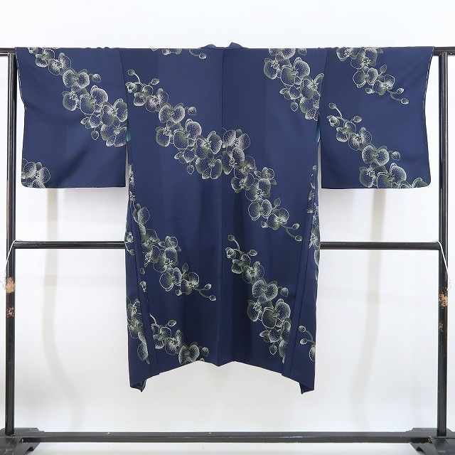 ❁tomihisa❁新品 印伝 胡蝶蘭 鳥獣戯画 お仕立て上がり品 着物 正絹