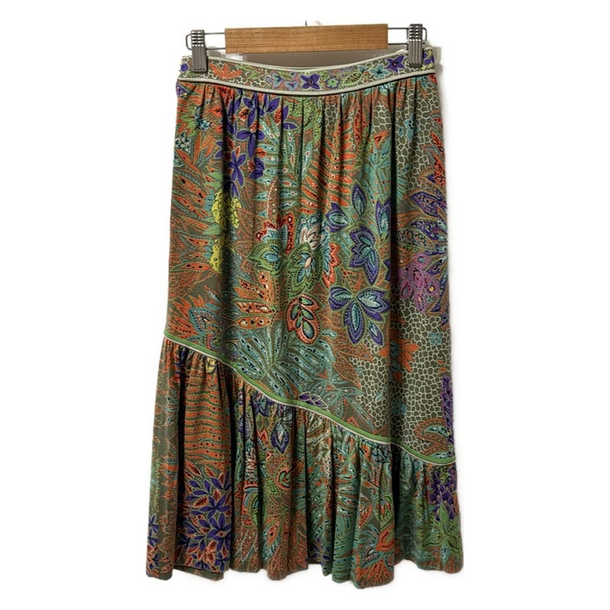 LEONARD レオナール ロングスカート レディース - ベージュ×ピンク×マルチ ペイズリー柄