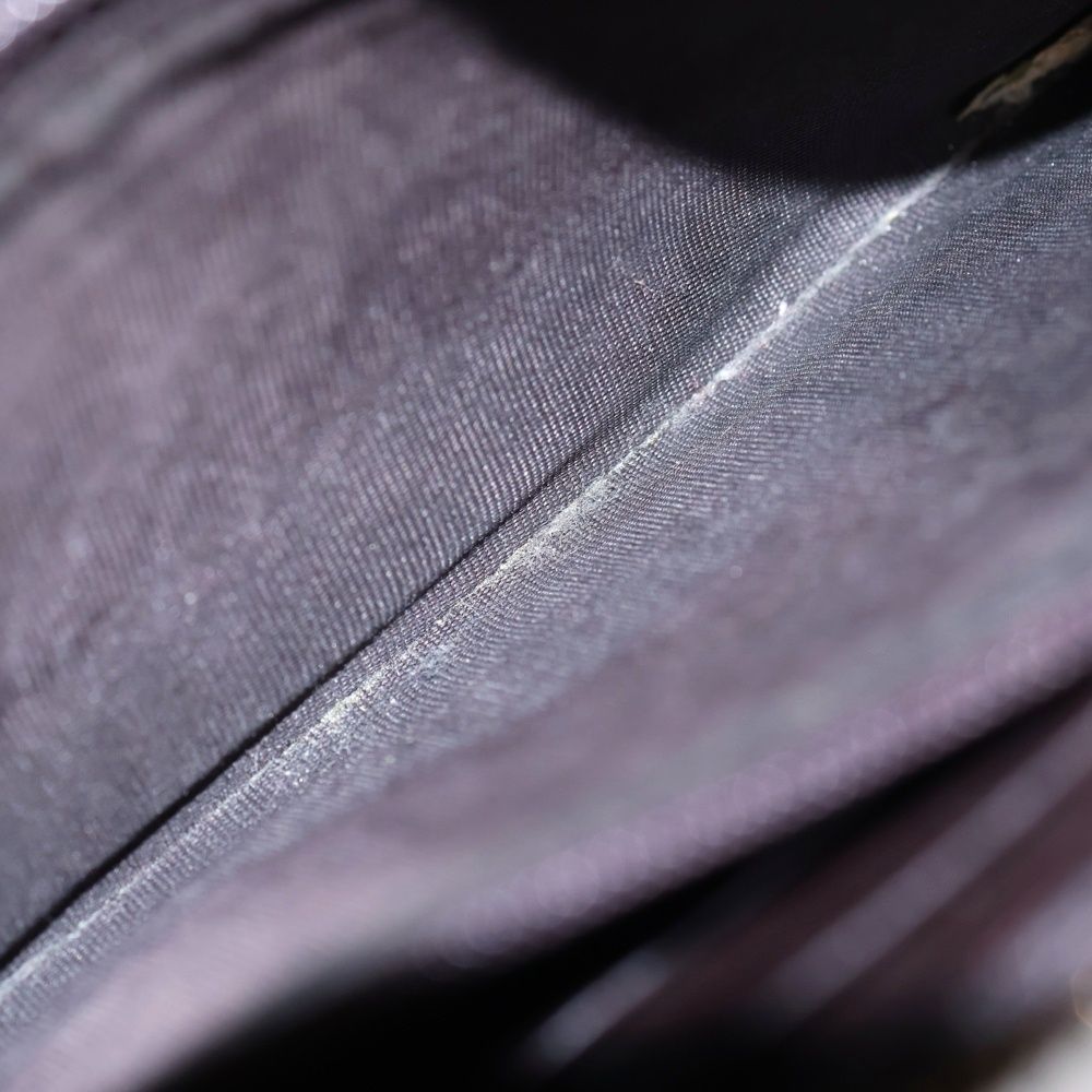 グッチ ラウンドファスナー