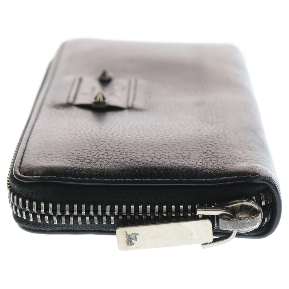 CHRISTIAN LOUBOUTIN (クリスチャンルブタン) スタッズデザイン