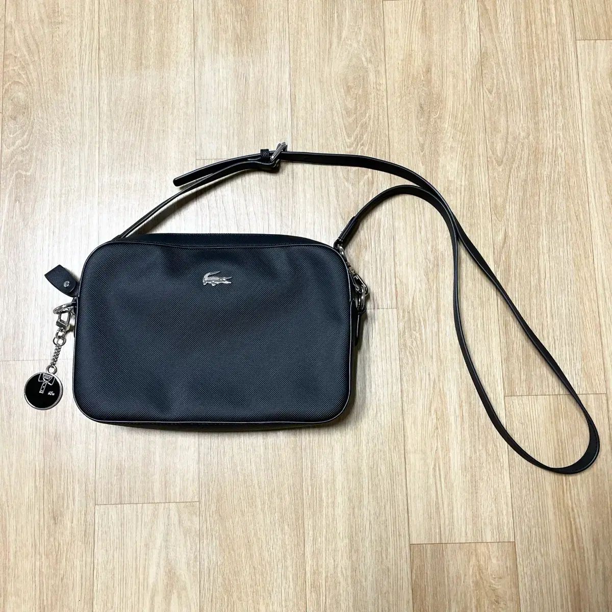 LACOSTE ラコステ クロスバック バッグ ブラック