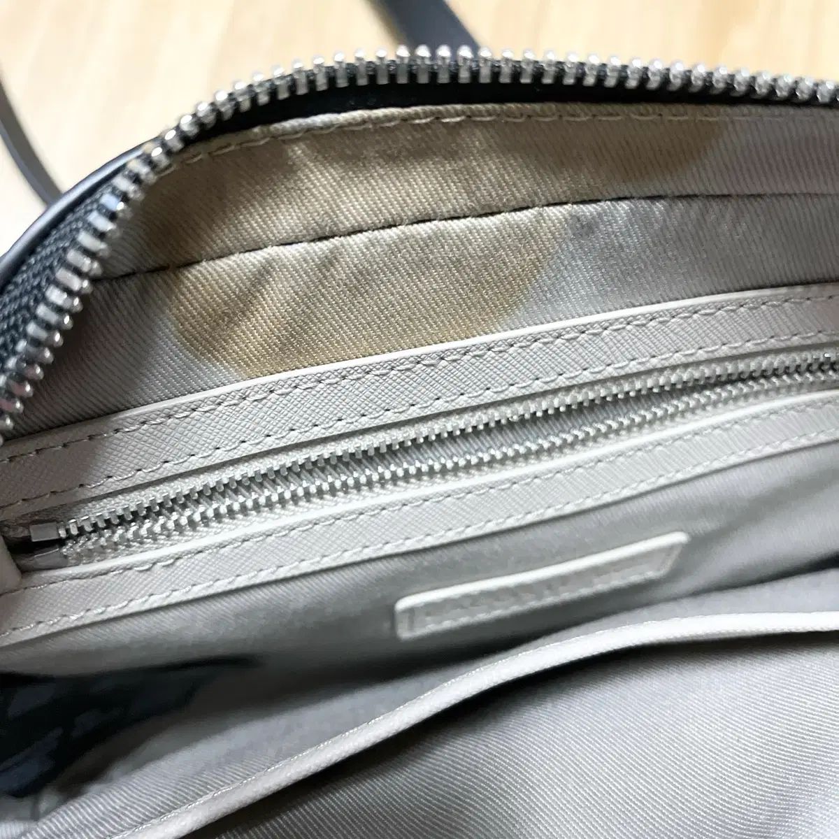 ラコステ クロスバック