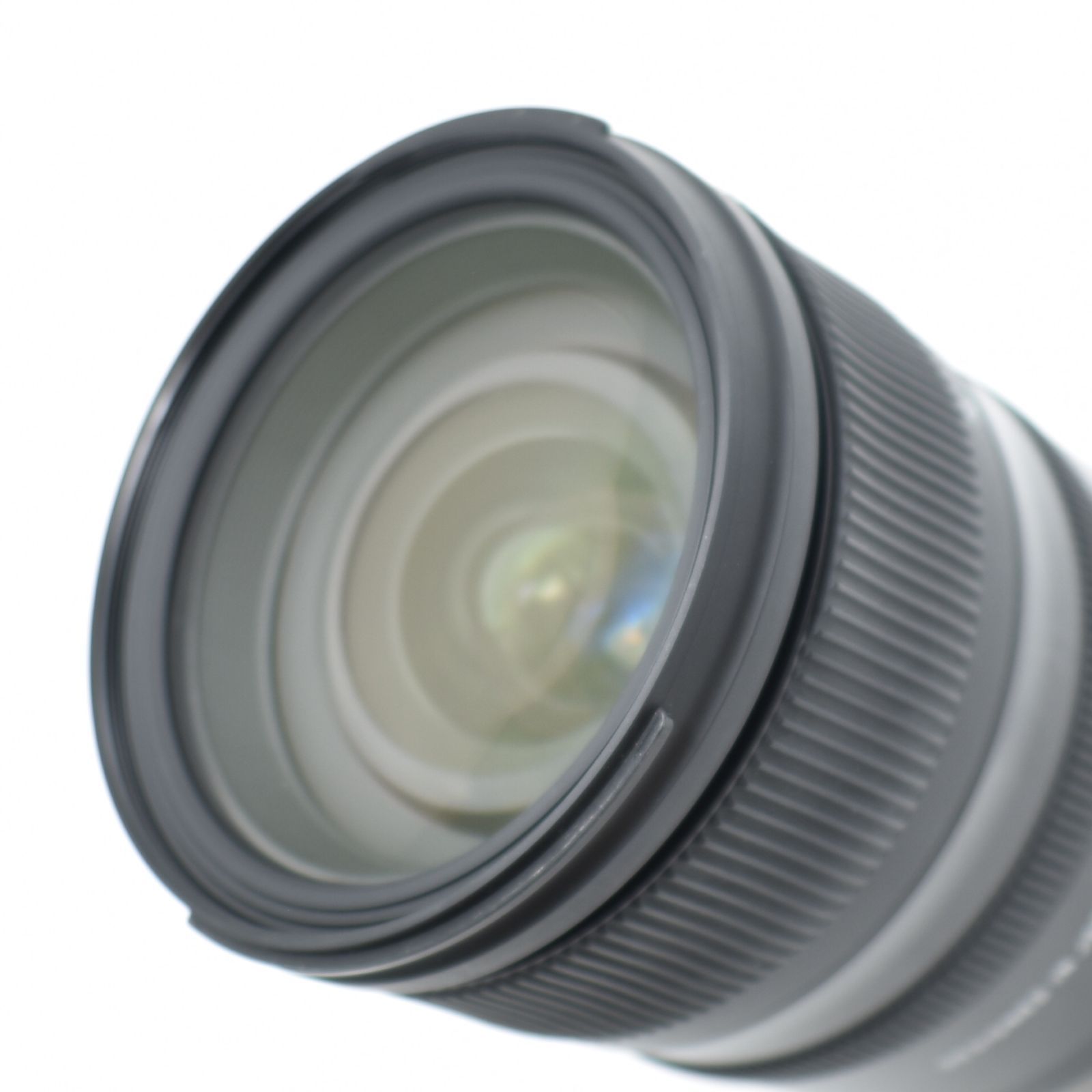 大口径標準ズームレンズ