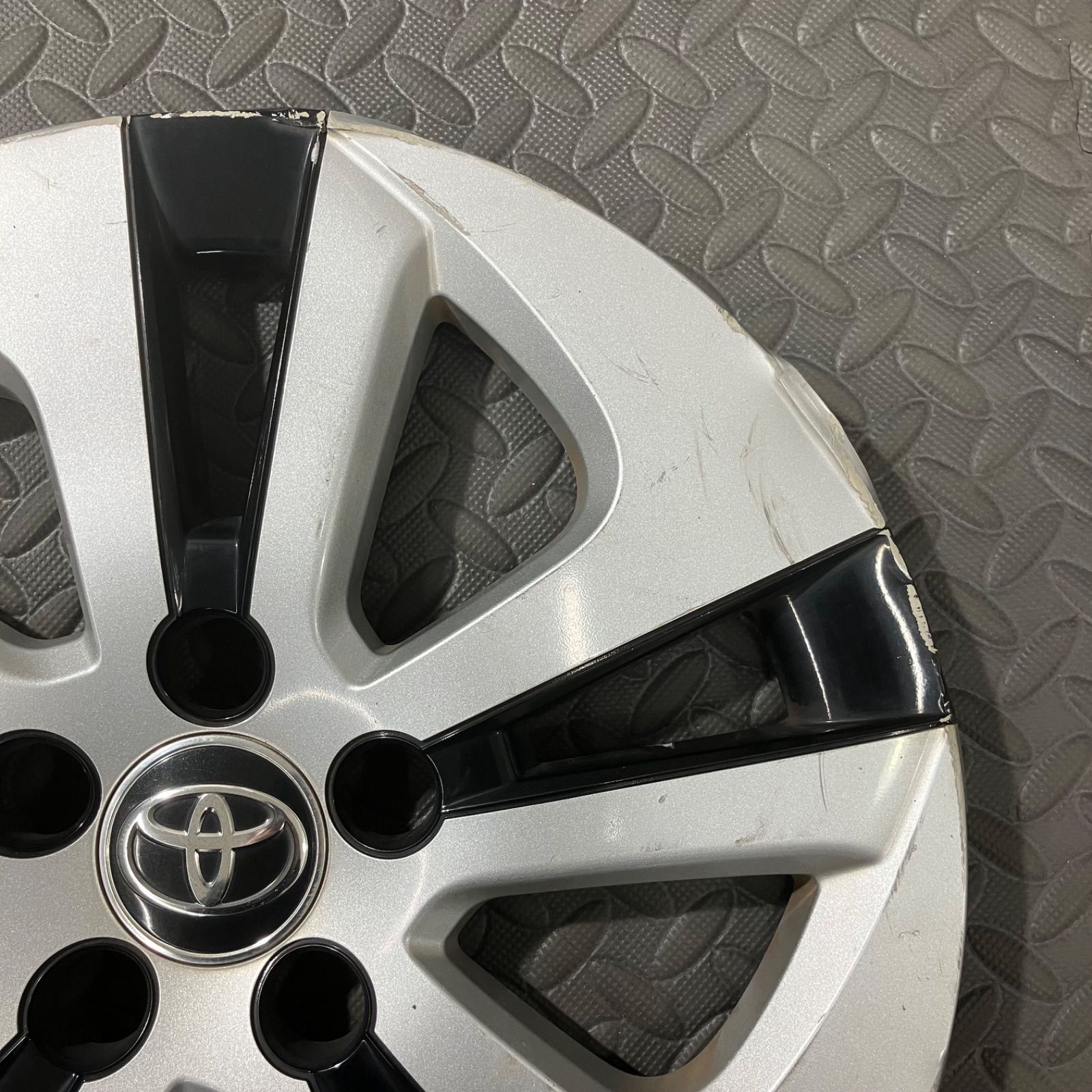 トヨタ プリウス 50系 前期 ホイールキャップ ホイールカバー 純正 