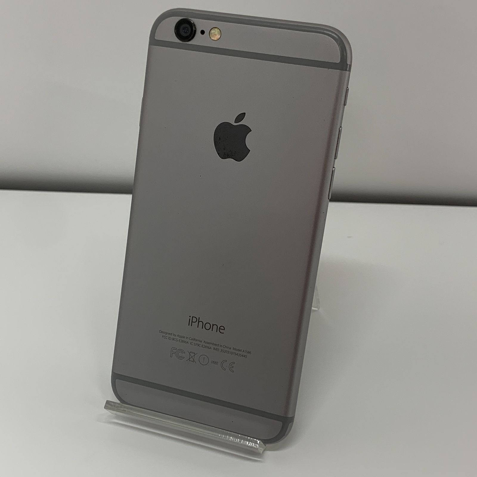 iPhone 6 シルバー A1586 Softbank SIMロック解除済み No.E25