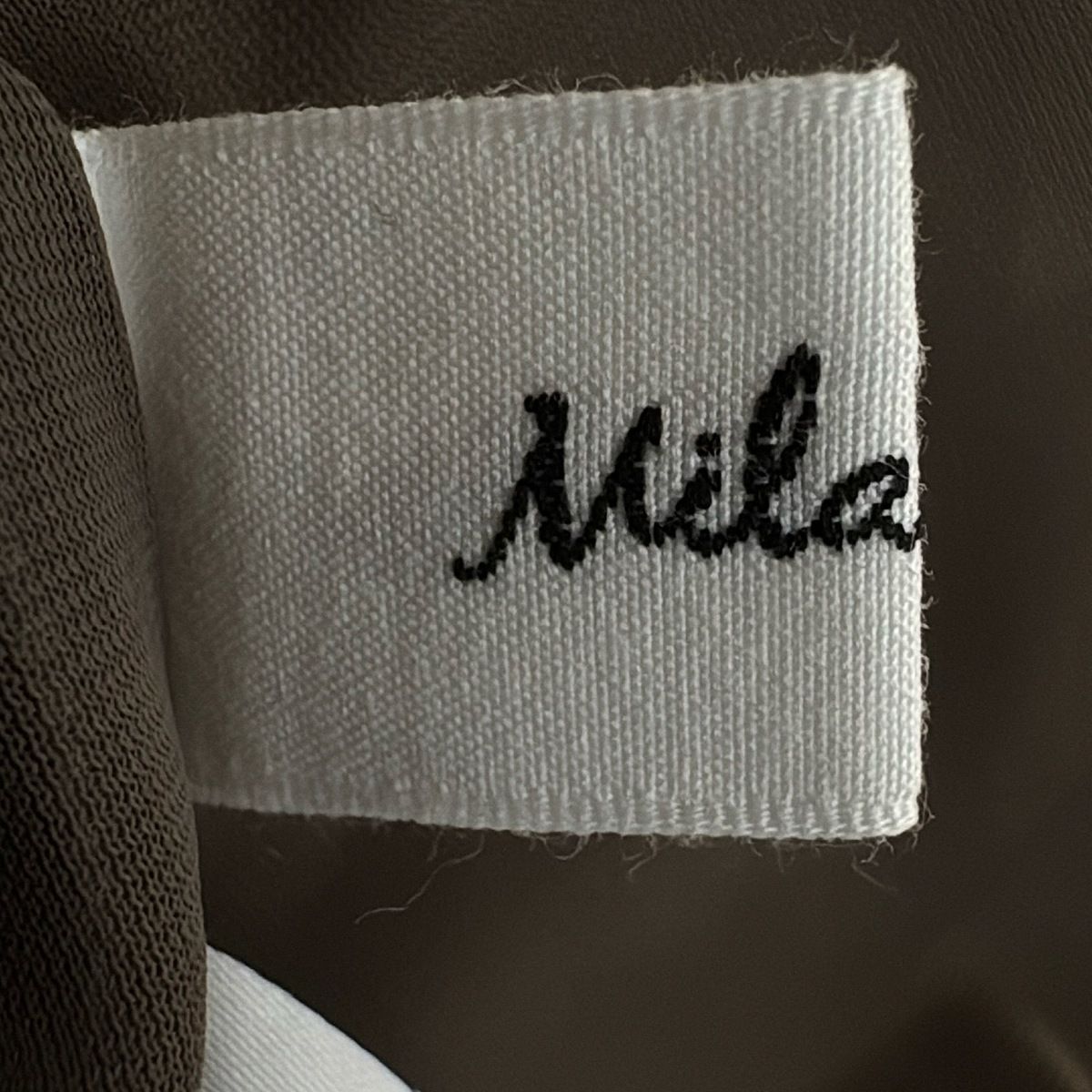  Mila Owen ミラオーウェン スカートセットアップ レディース - カーキ スカートスーツ上下 ビジネススーツ