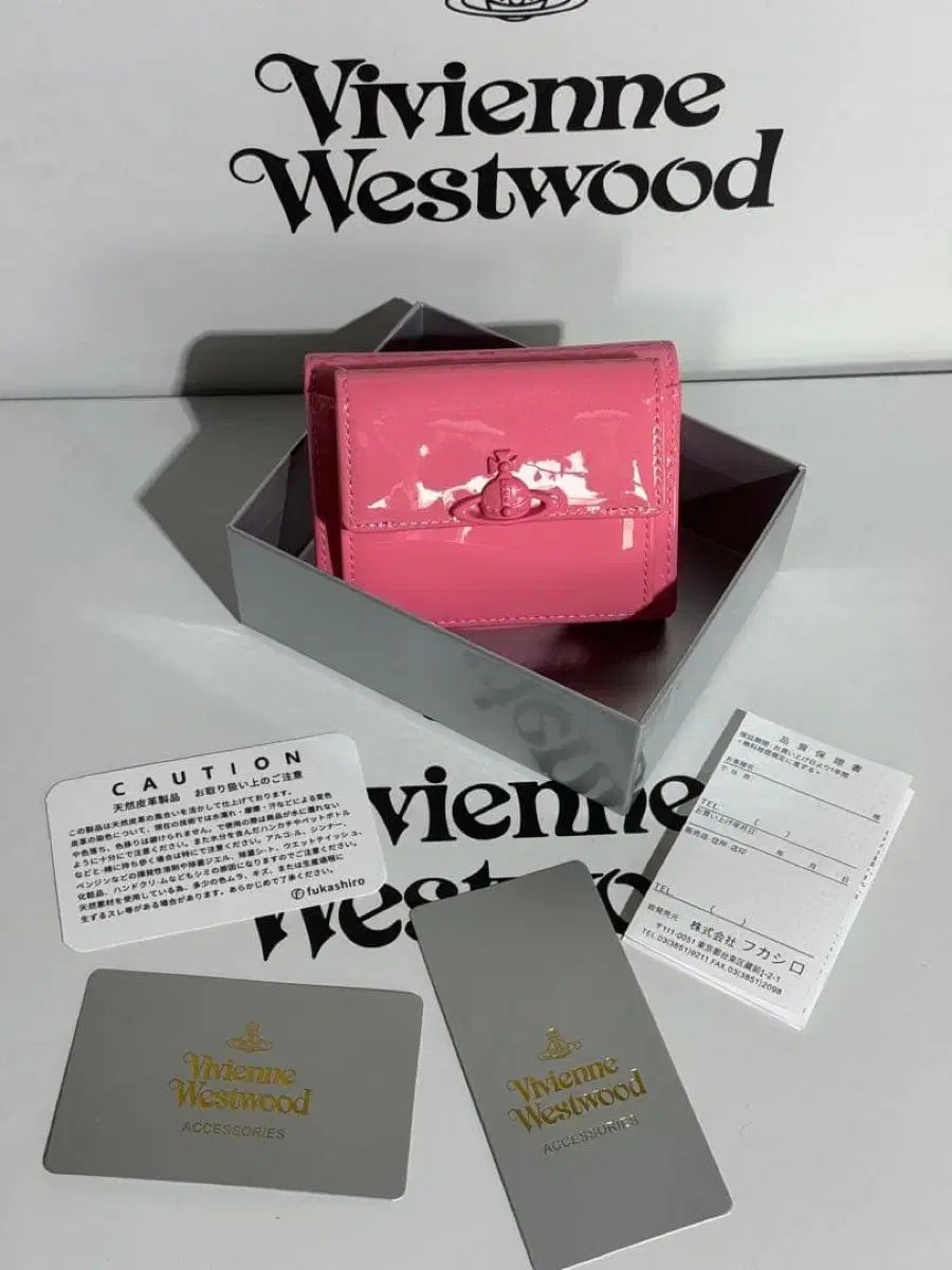 Vivienne Westwood ヴィヴィアン ウエストウッド ピンク パテント 二つ折り財布