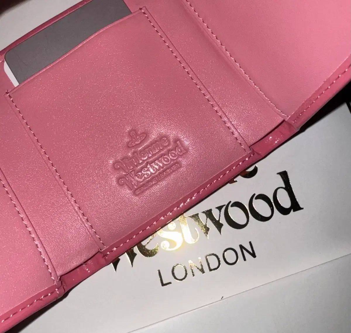  Vivienne Westwood ヴィヴィアン ウエストウッド ピンク パテント 二つ折り財布 長財布 小物