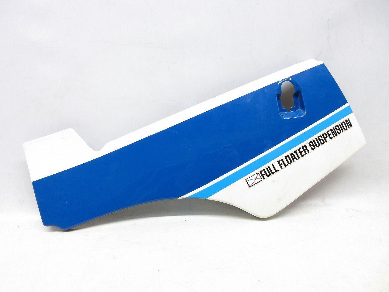 GSX-R 400 サイドカバー左 バイク部品 -36