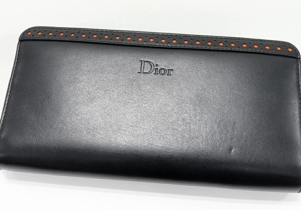 ディオールオム