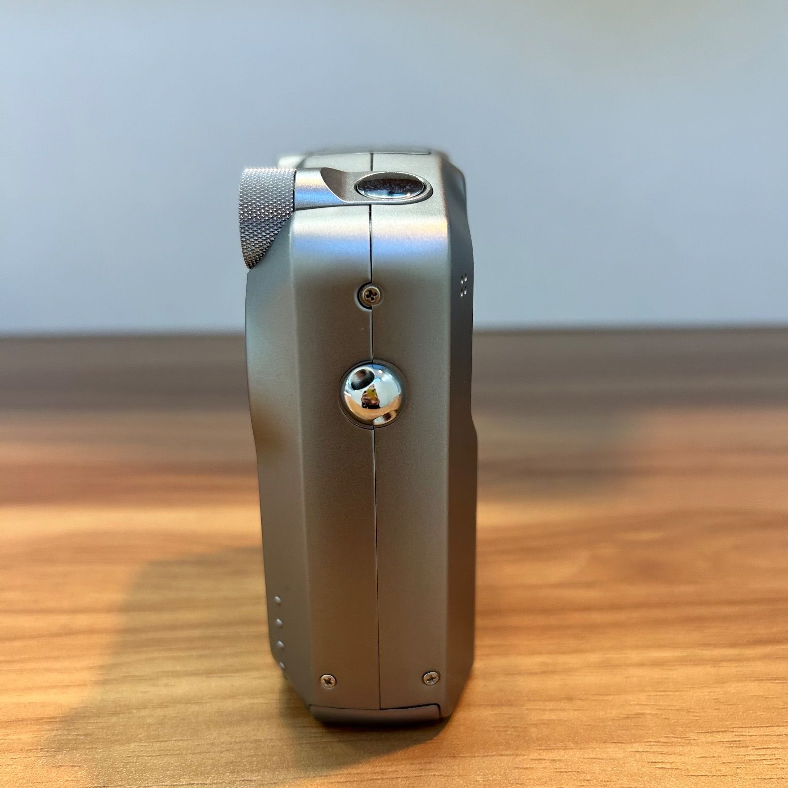 FUJIFILM　Finepix 4800z 生まれながらに完成していたポルシェデザインと呪い――富士フイルム